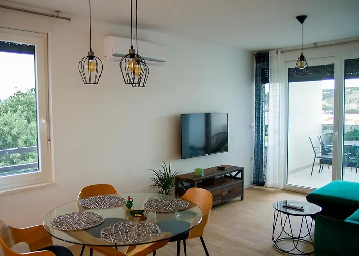 Super Modern Apartment Gold, Beautiful View