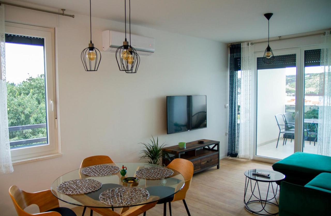 Super Modern Gold, Beautiful View Apartment
